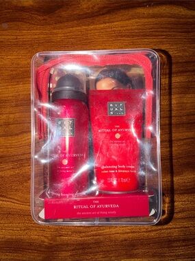 Ritual of Ayurveda Nourishing Body Cream & Foam Wash - Red